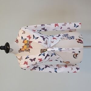 Romwe butterfly tie shrug.  Size is XS or size 2.